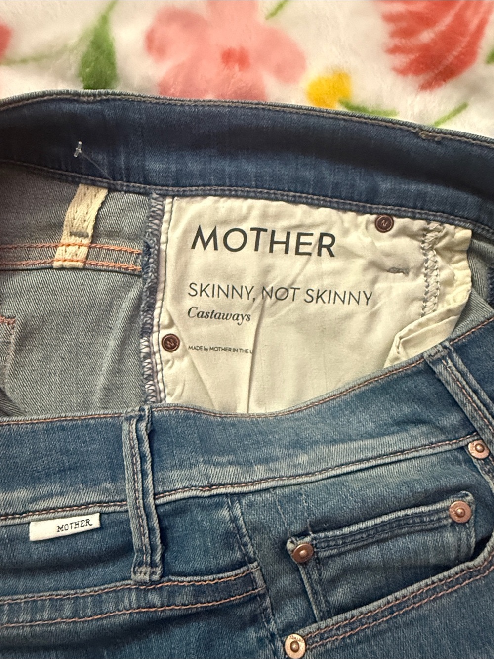 MOTHER - Skinny, not skinny - Castaways - Size 26 - Picture 9 of 9